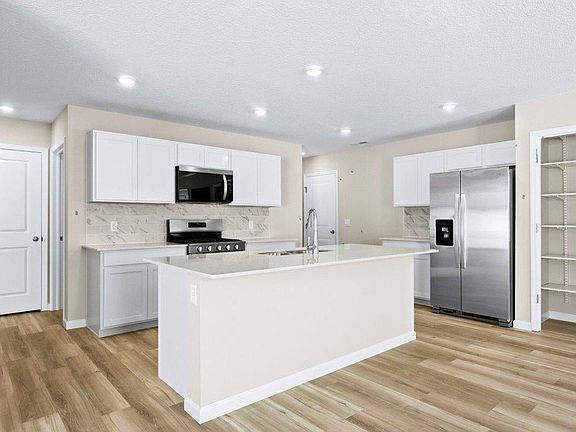 4th image of 1007 Stuckey Pointe Pass