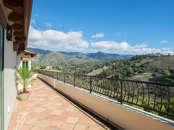 ample view deck space