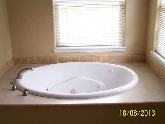 4th image of 13322 78th St NE