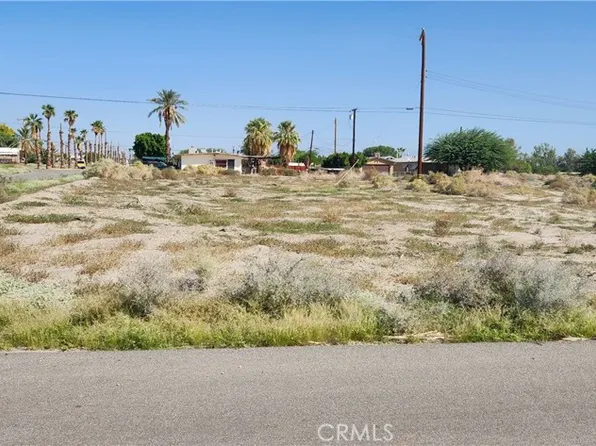 62 Carmel Ave #6, Thermal, CA 92274