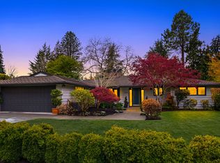 3113 Hunts Point Rd, Hunts Point, WA 98004