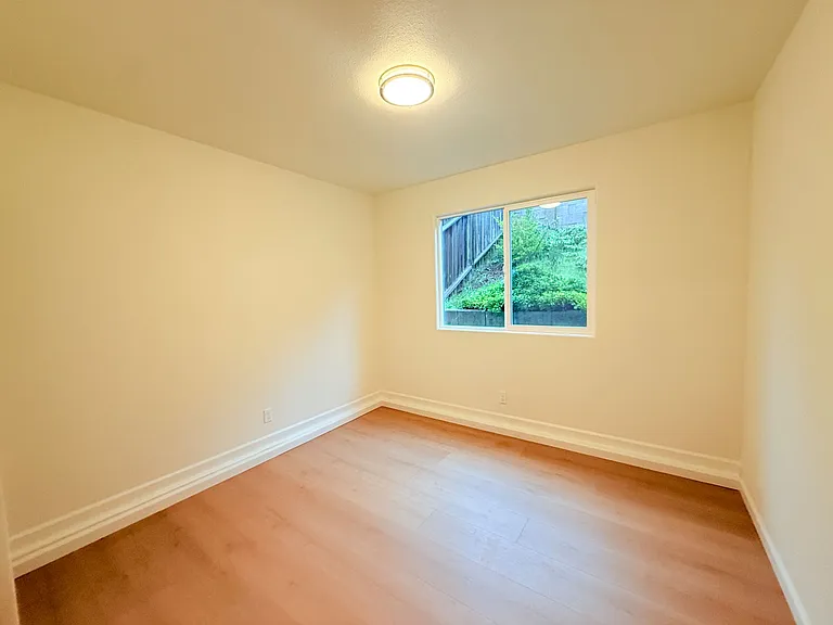 4168 Woodland St #C — Photo 10