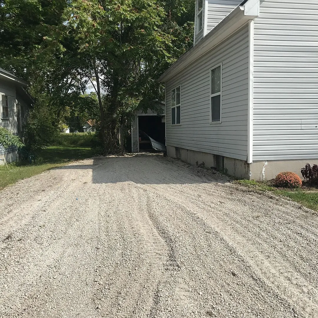 3 Bedroom House for Rent — Photo 3
