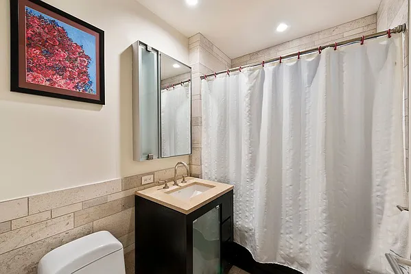 Sold by Nest Seekers International | media 5