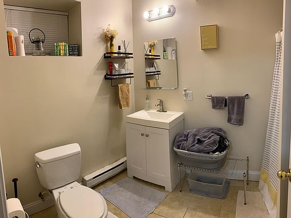 4th image of 887 Huntington Ave #1G
