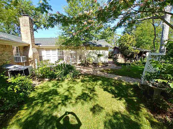 3rd image of 9133 Dogwood Dr