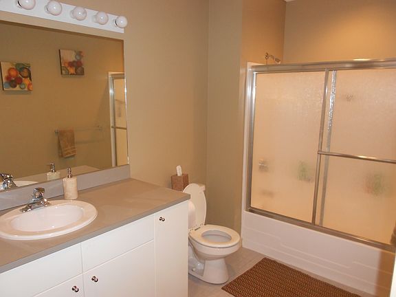 4th image of 108 W Jefferson St APT 704