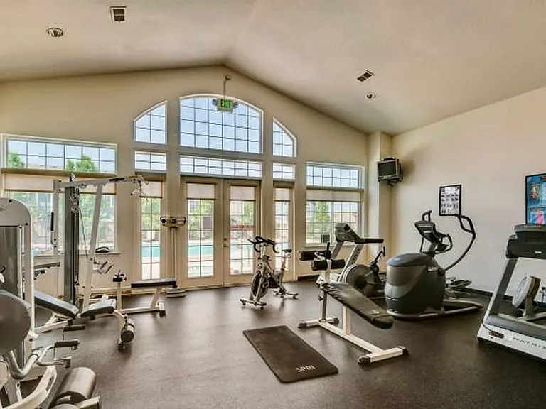 2855 Rock Creek Cir — Photo 12