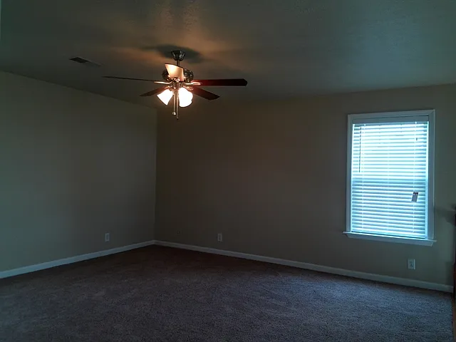 212 Wildgrove Ct — Photo 8