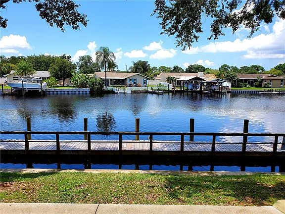 4th image of 5692 Baywater Dr #5692