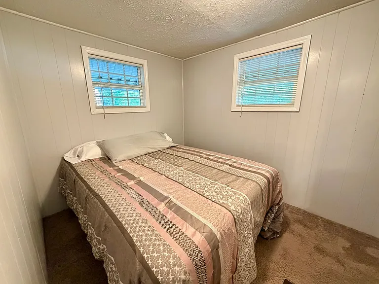 12 Martin Ln — Photo 10