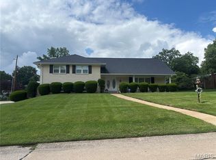 33 Fawnlily Dr, Belleville, IL 62221