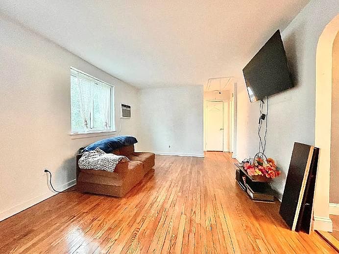2nd image of 24753 77th Cres #1