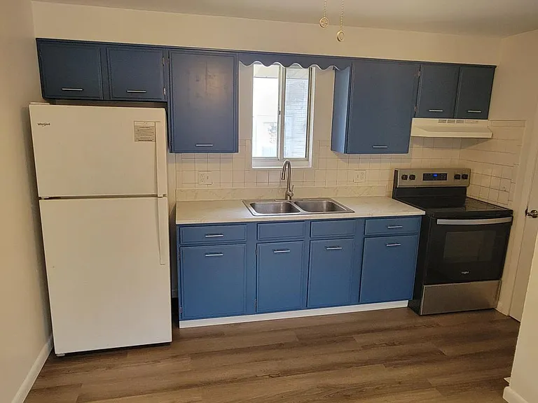 1527 Miami Ave — Photo 7