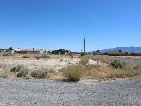 401 Gina St, Pahrump, NV 89048