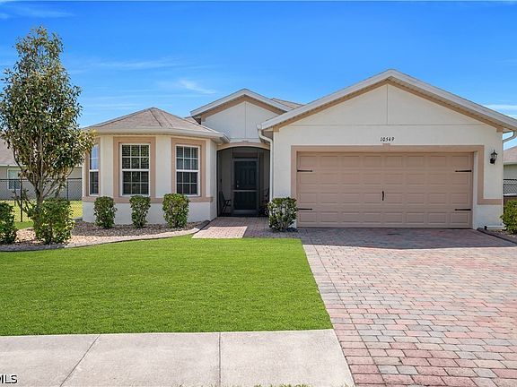 2nd image of 10549 Canal Brook Ln