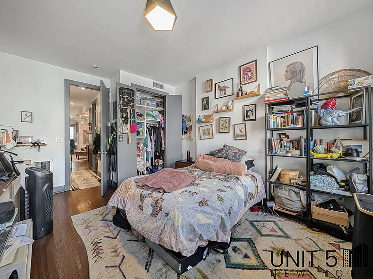 288 Himrod St #2R — Photo 3