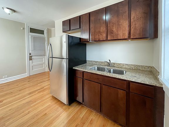 5th image of 2641 N Laramie Ave #Cad2c2200