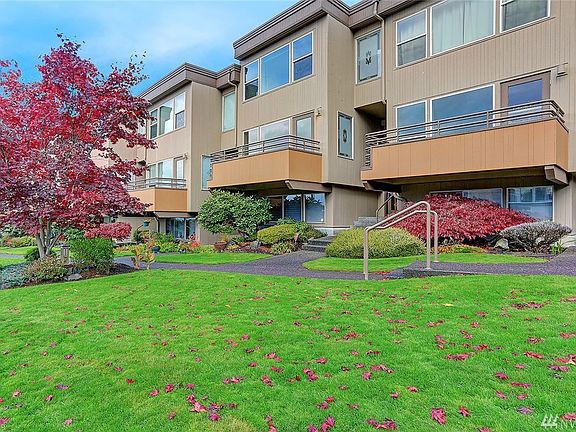 2nd image of 10132 NE 63rd St