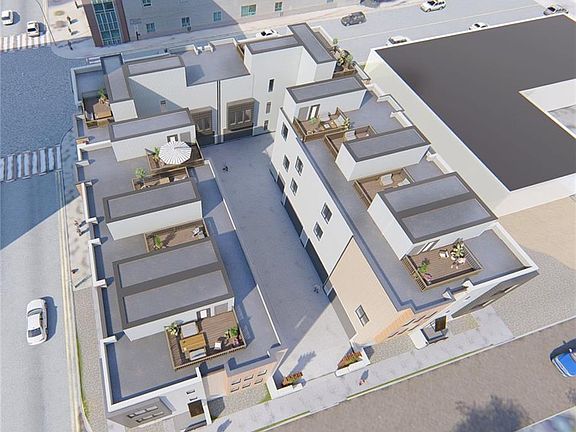 4th image of 1462 Superior Ave E #12