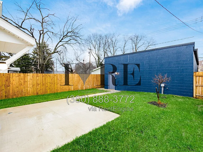 976 Ellsworth Ave — Photo 4