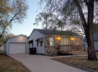 513 W 7th St, Rock Falls, IL 61071