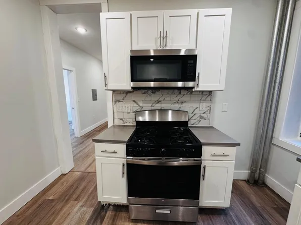 151 Bergen Avenue image 3 of 12