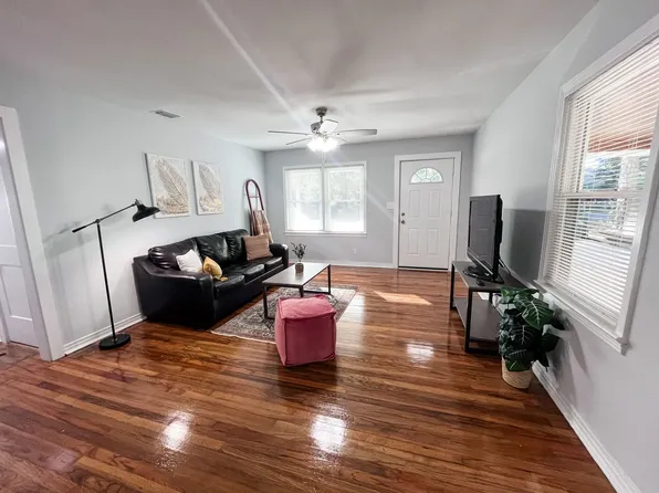 217 Bamboo Dr, Tallahassee, FL 32304