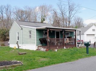 657 Charelle Dr, Columbia, PA 17512