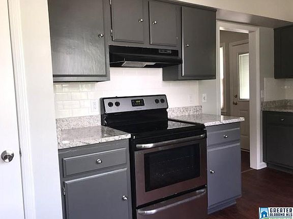 3rd image of 5547 Wood Creek Dr