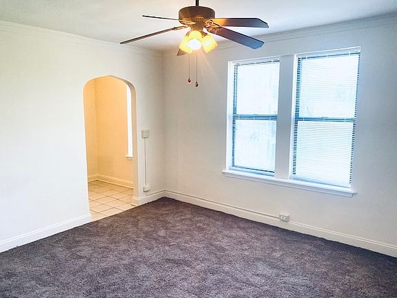 3rd image of 6126 S Woodlawn Ave APT 360