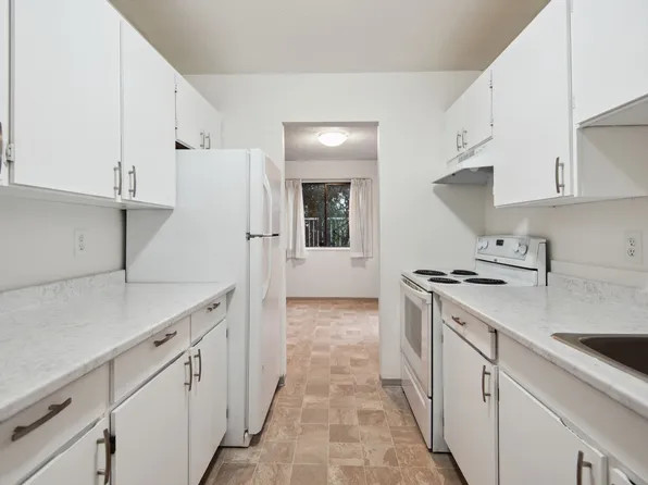 Fraser West Apartments
