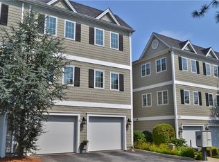 667 Metacom Ave UNIT 11, Bristol, RI 02809