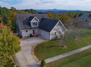 44 Woodridge Ln, Lexington, VA 24450
