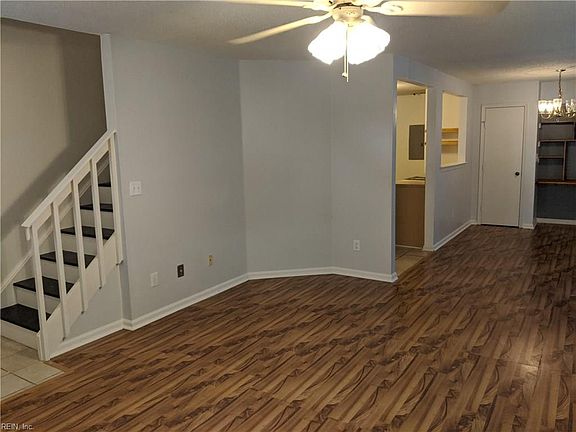 3rd image of 1605 Lucia Ct