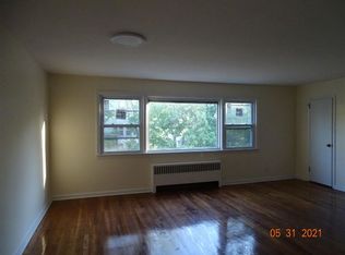 47 E 31st St FLOOR 2, Bayonne, NJ 07002