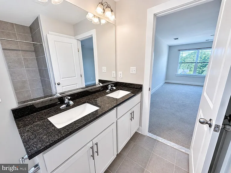 5707 Lowell St — Photo 18