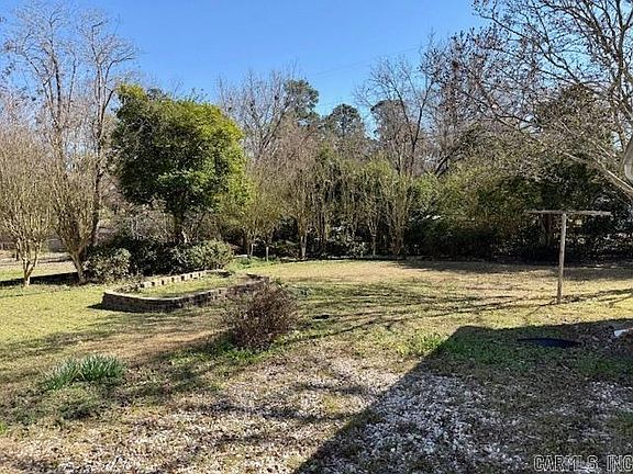 5th image of 1215 W Oak St