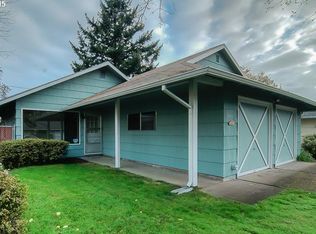 16555 SE Salmon St, Portland, OR 97233