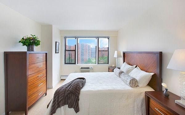1st image of 9728 57th Ave APT 10L