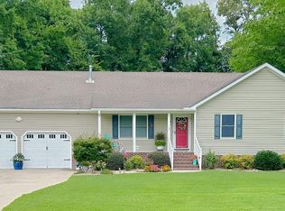 908 Little River Dr, Elizabeth City, NC 27909