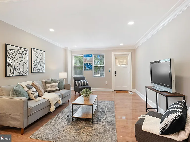 1102B Carroll St #B — Photo 6