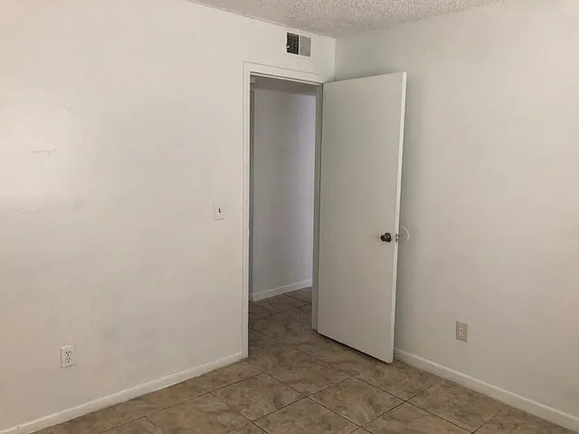 3616 E Mohawk Ave — Photo 9