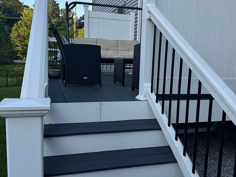 607 Mockernut Ct — Photo 11
