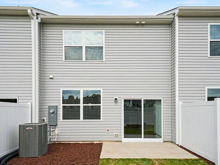 131 S Meyers Ct — Photo 23
