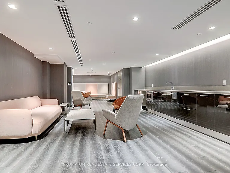 3 Gloucester St #4503 — Photo 33