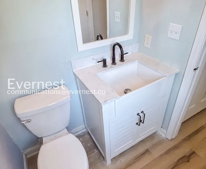 129 Royallbrook Ln — Photo 24