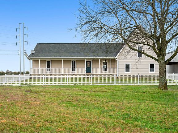 4th image of 7289 Woodfin Rd