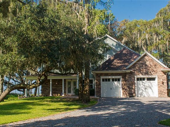 3rd image of 1030 Oak Shore Dr