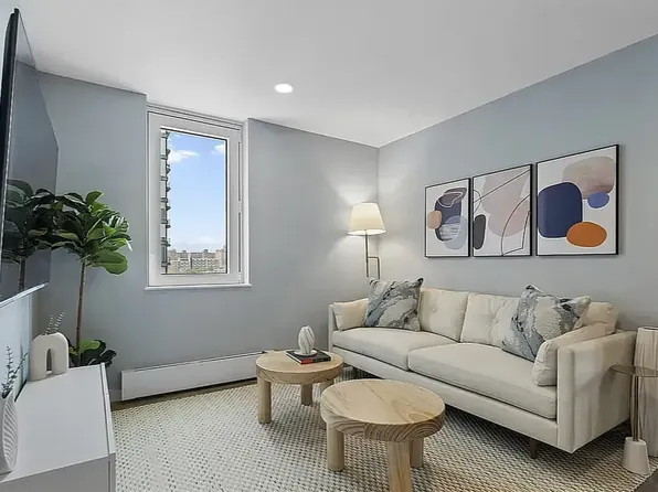 2455 3rd Avenue image 4 of 30